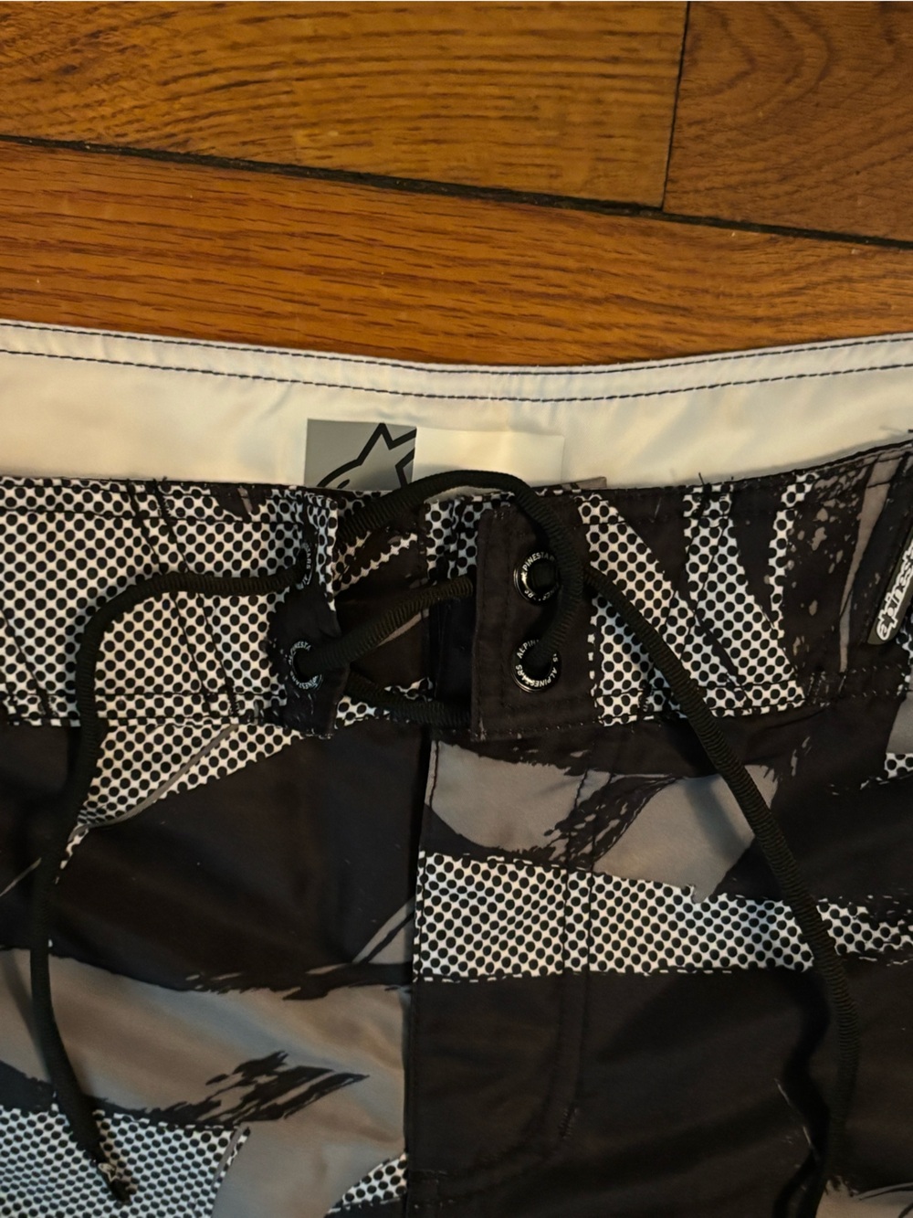 Alpinestars Black & Gray Graphic Swim Board Shorts - Picture 2 of 8